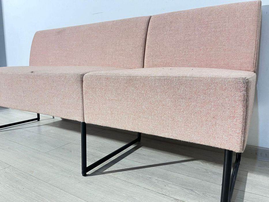 Canapea Confortabilă, Sofa Salon; Bancă Birou