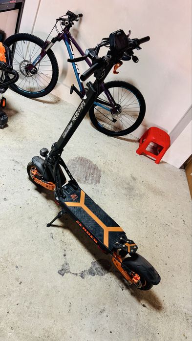 KuKirin G2 MAX Electric Scooter на ЧАСТИ или цяла