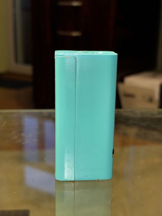 Vând VTC Mini cu 3 baterii 18650 plus încărcător pentru baterii