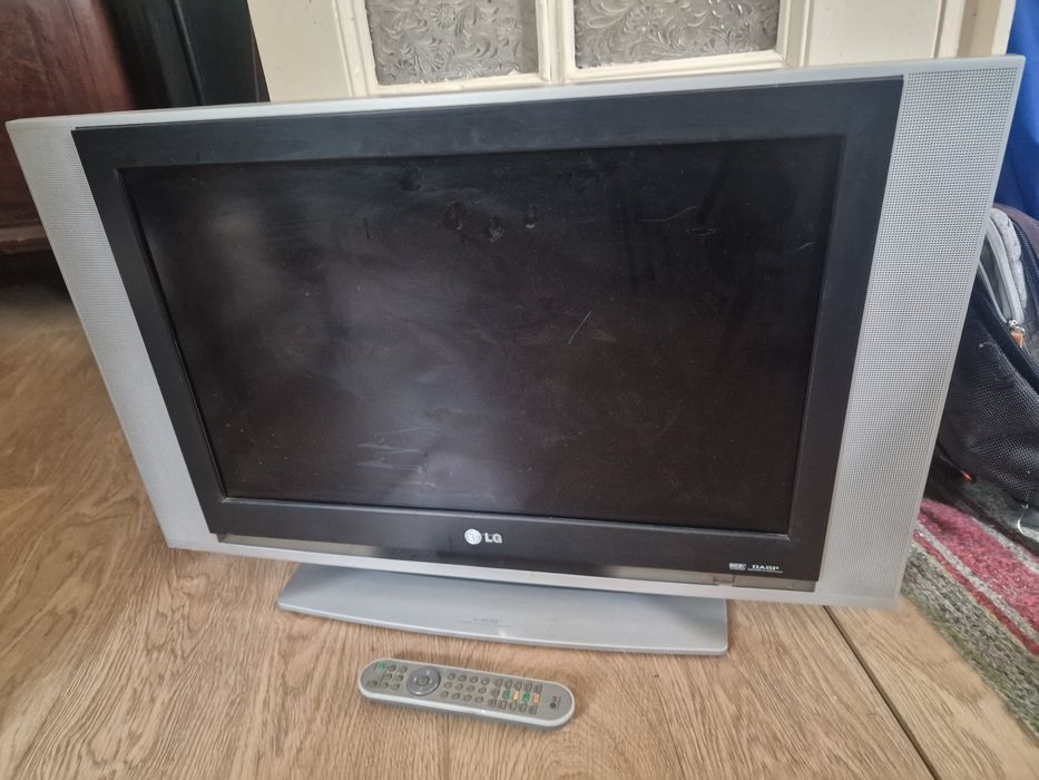Televizor  LG RZ-26LZ55 LCD