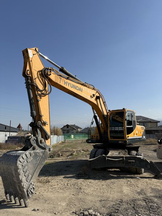 Услуги экскаватора бобката мини погрузчик