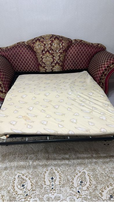 Диван ушеулік жағдайы жаксы тез арада сатамын