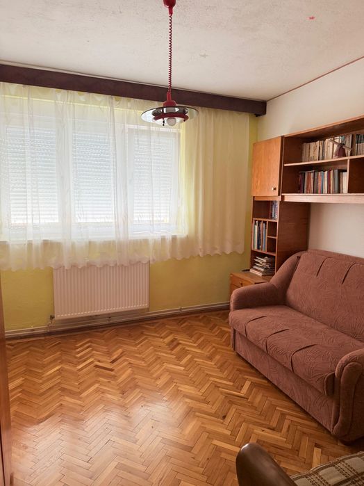 Apartament cu 4 camere de inchiriat, ultracentral