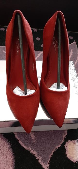 Обувки стилето Stepanie червен