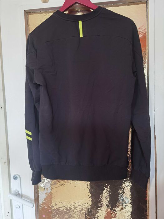 Спортна мъжка блуза и непромокаемо мъжко яке
