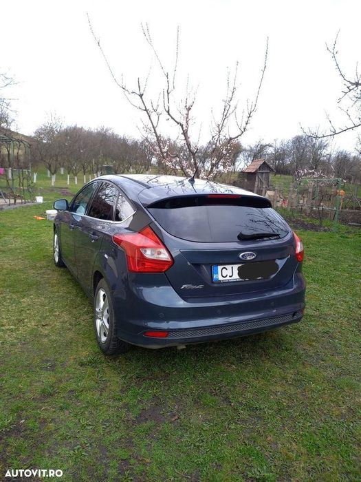 FORD Focus 2011 — imagine 5