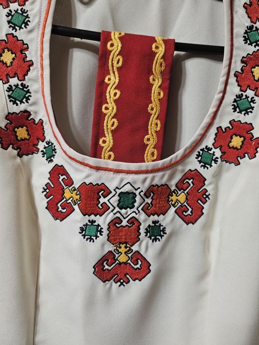 Туника с народни мотиви