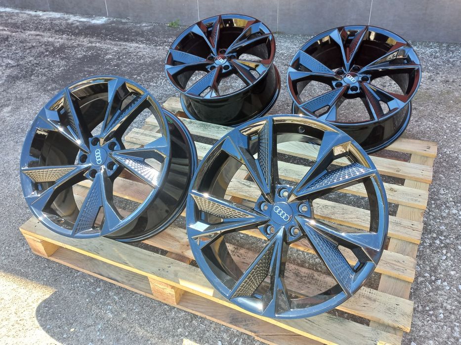 19"Audi Rs 8.5ж ет29 А4 А5 А6 А7 А8 Q3 Q5 Piano Black  Чисто Нови