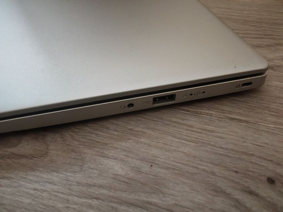 Laptop Acer i5 10210U