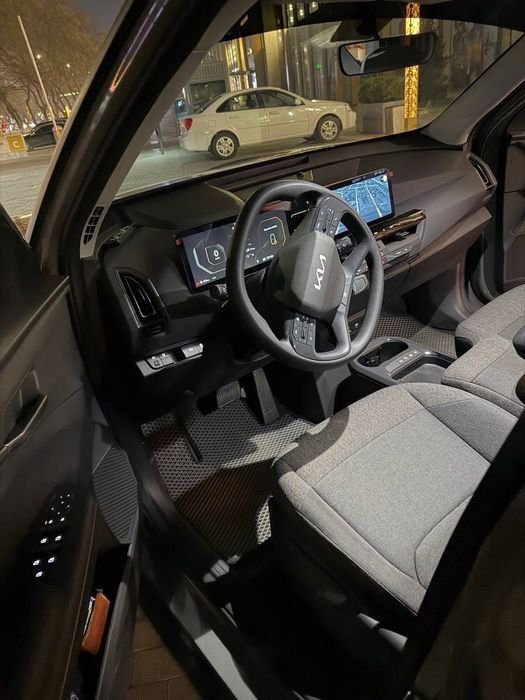 KIA EV5 light 1 позиция. 530 км. Срочно.