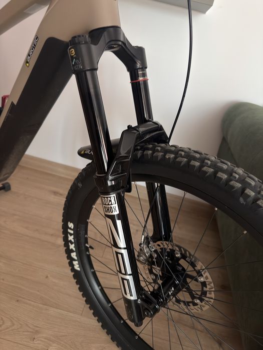 Rockshox Zeb Ultimate/schimb fox 38 kashima