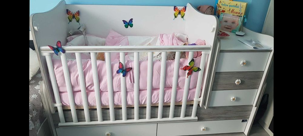 Бебешка кошара с люлка