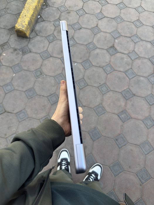 Macbook pro m2 pro 16/512 14-inch 16 yader 120 fps quvat 100soatgacha