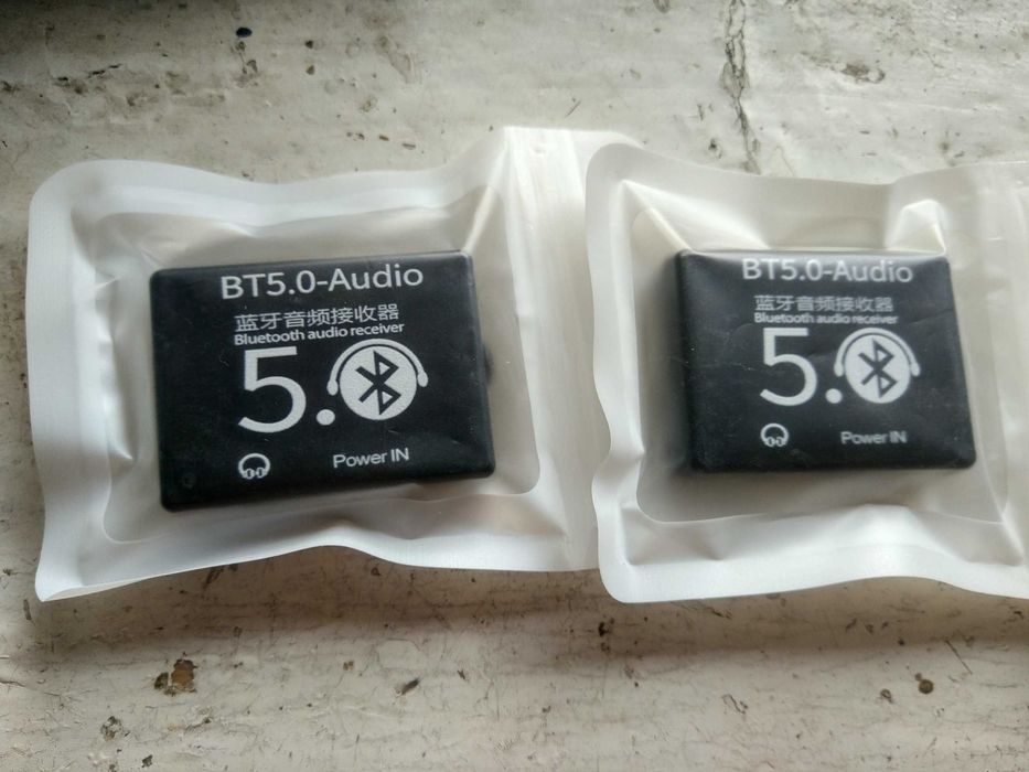 Универсальный Bluetooth 5.0 приёмник  с AUX выходом