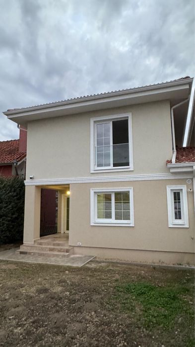 Proprietar-Casă individuală despartită cam.tehnică Moșnița Nouă-asfalt