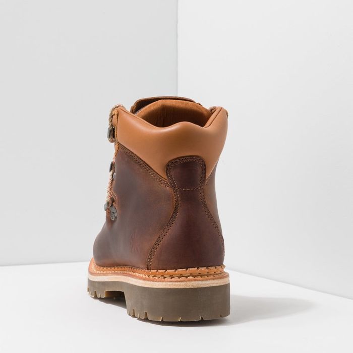 The Art Company - брутални обувки