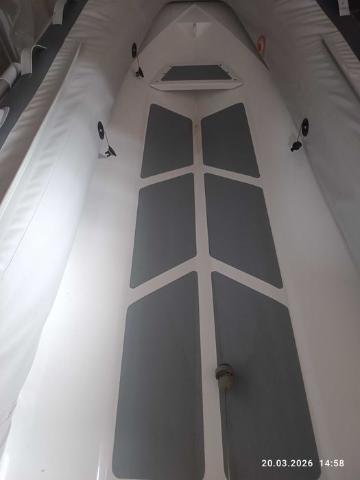 Украинска лодка Гала