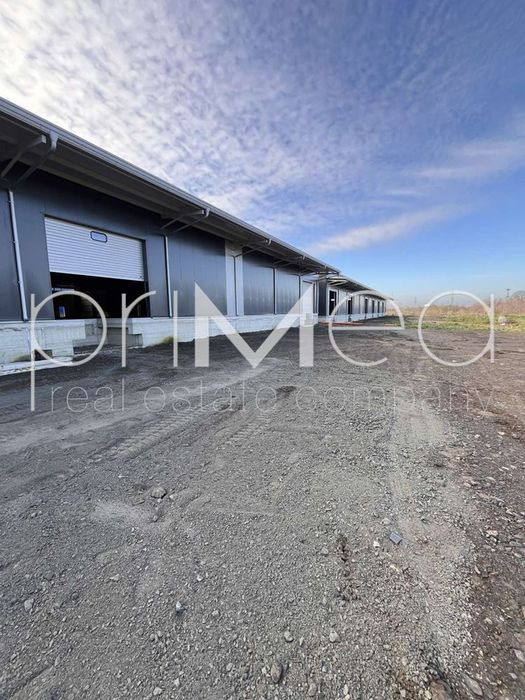 Дава се под наем Склад в Бургас, Промишлена зона - Север - 1200 кв.м за 6120 € - Снимка #3