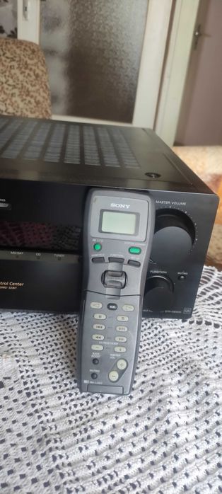 Усилвател Сони..