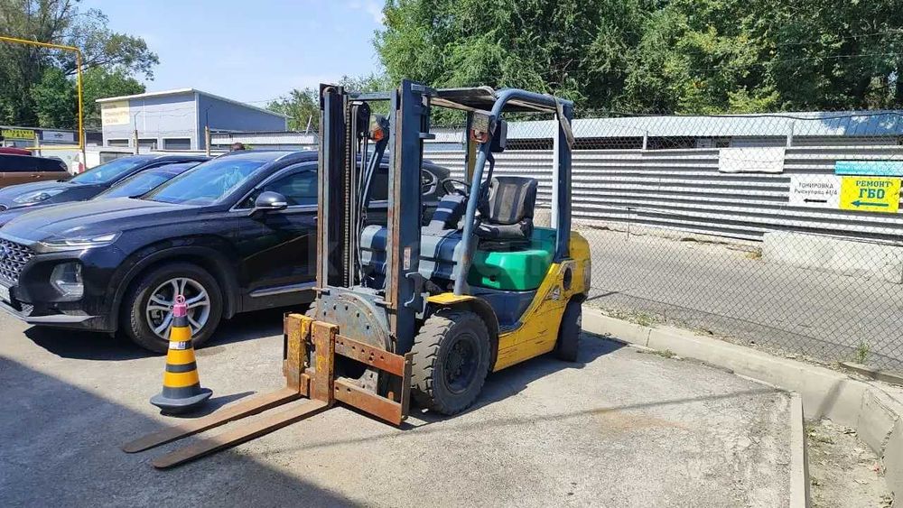 Вилочный погрузчик Toyota 8FD-25 2008 г