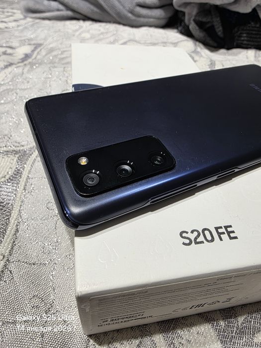 Продам Samsung S 20 FE