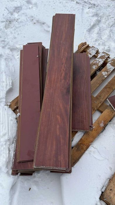 Продам б/у ламинат