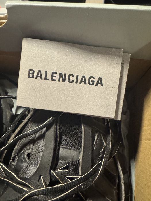 balenciaga track