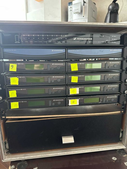 Микрофони Zennheiser EW300, antenna spliter