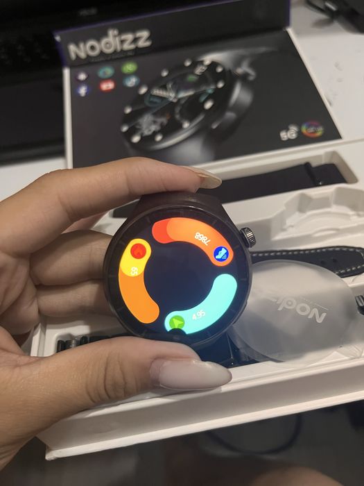 Продам смарт часы с сим картой и камерой