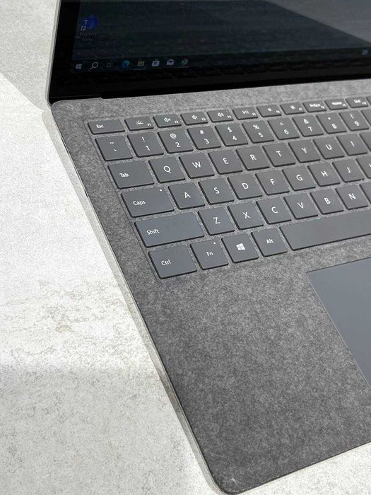 Microsoft Surface Laptop 3 i5-1035G7 8/256 Display 14'0 2K Touch