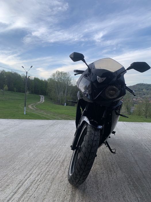 Vand/dezmembrez  Motocicleta Daelim VJF125R 2009
