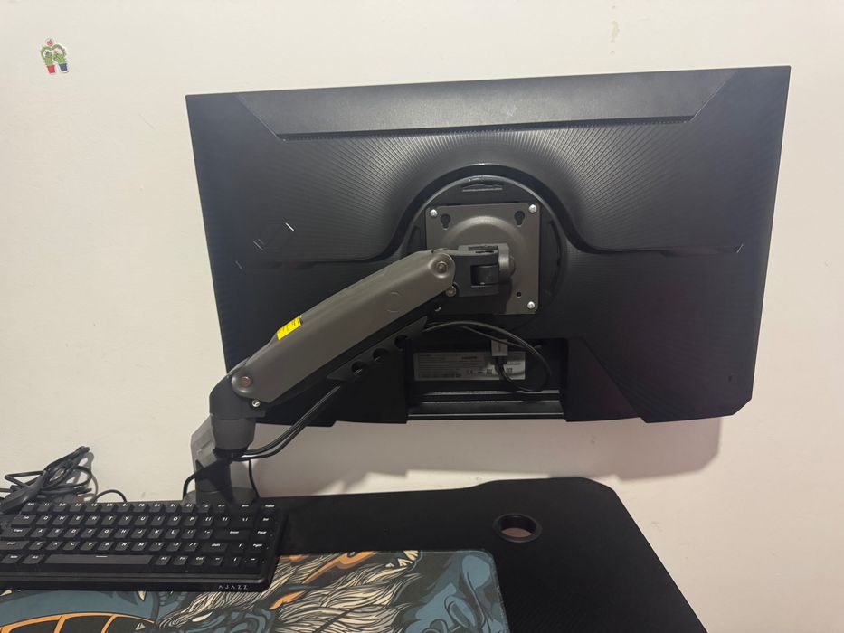 Монитор Samsung Odyssey G4 240hZ 1920x1080