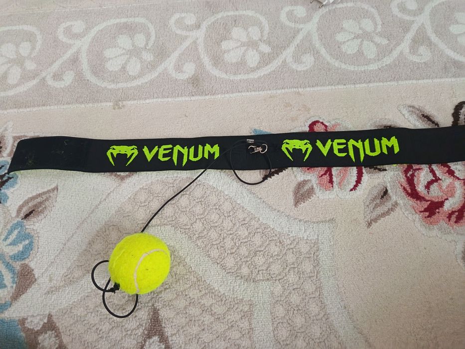 Venum Reflex Ball
