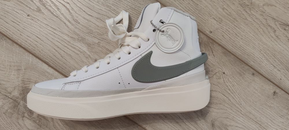 Кецове Nike Blazer Phantom