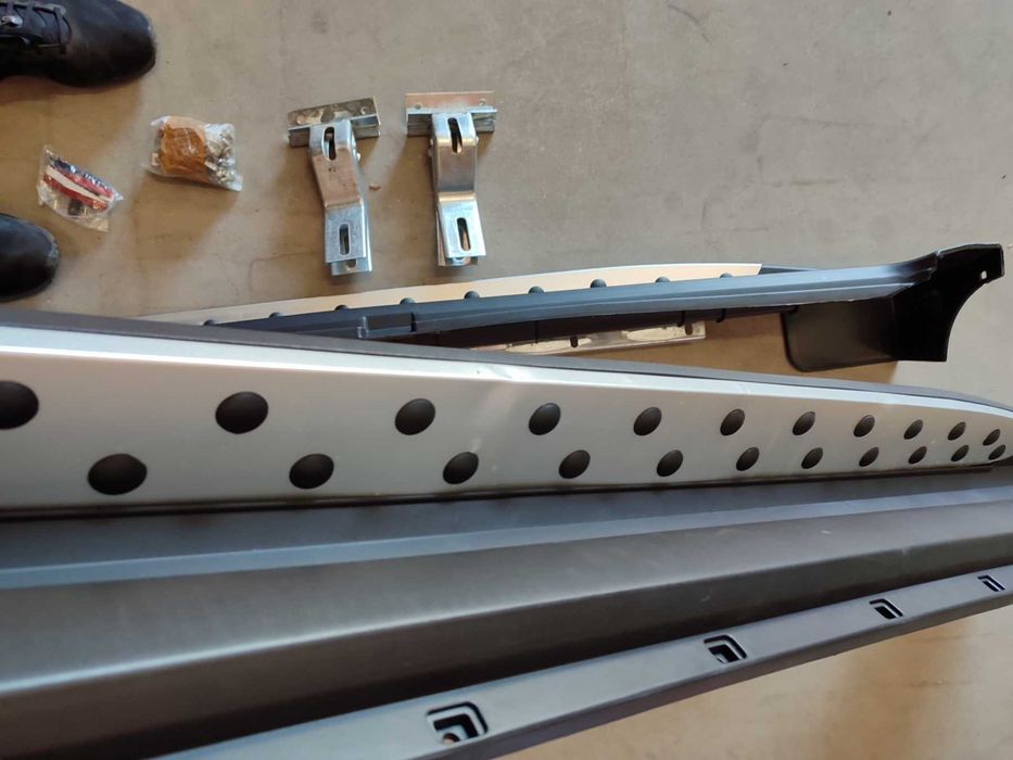 Степенки за Hyundai Tucson (2004-2012) - BMW Дизайн с лек ДЕФЕКТ!