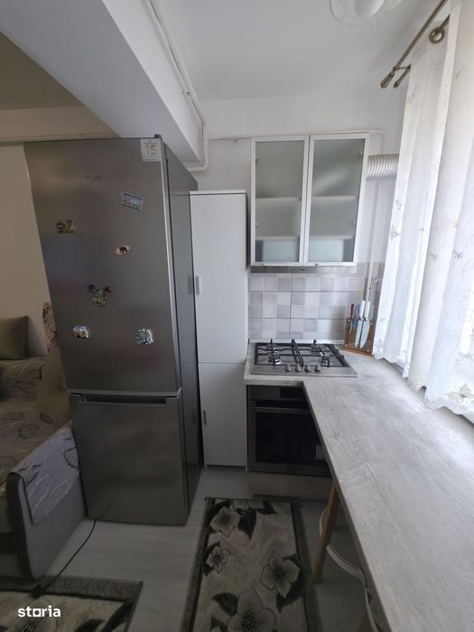 INCHIRIEZ Apartament 1 cameră, parcare,Valea Adâncă, zona Pepinierei