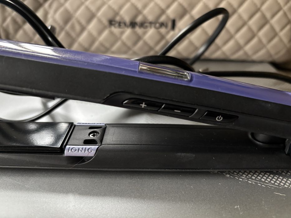Преса за коса Renington с кератиново покритие и йонна защита