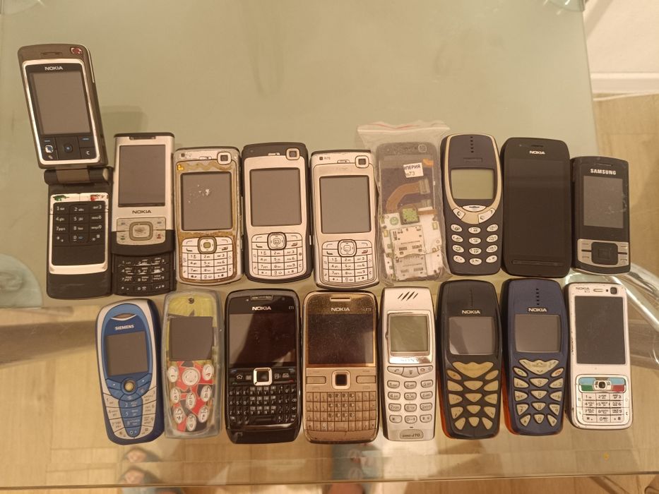 Кнопочные телефоны Nokia Samsung