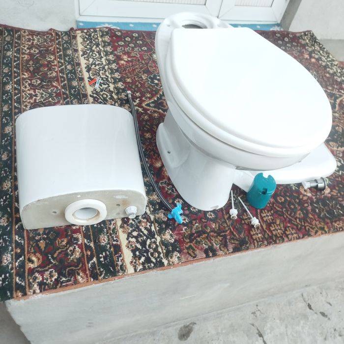 Унитаз  сотилади холати яхши