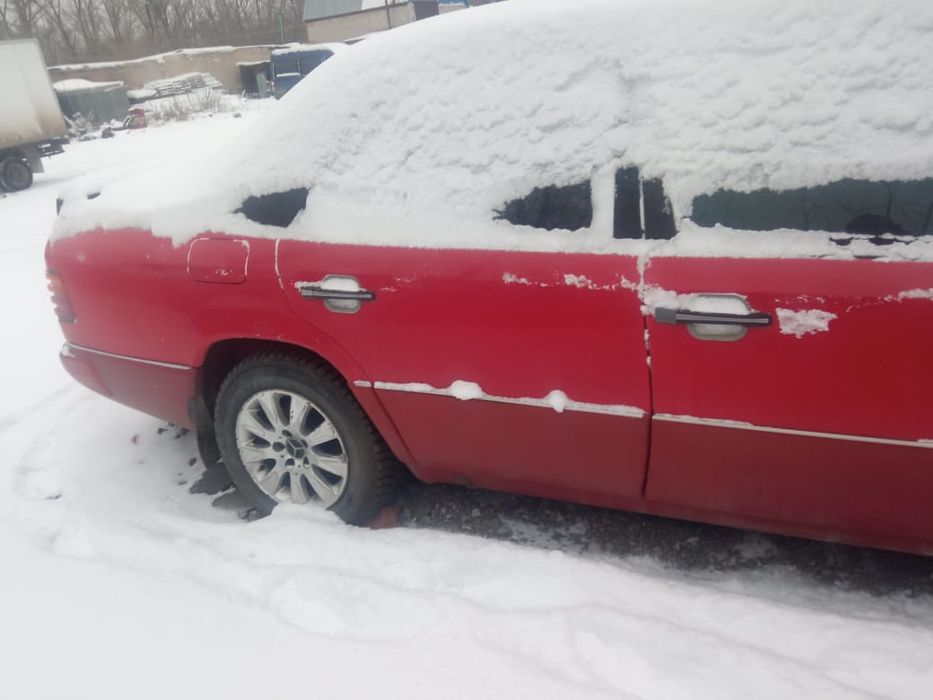 Продам Мерседес 124