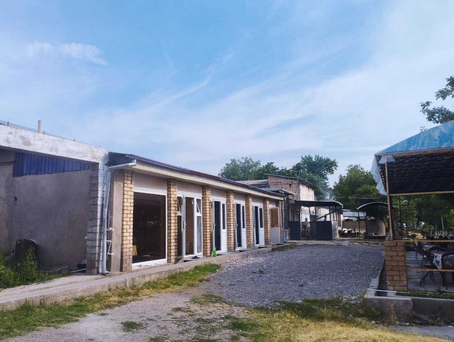 Chirchiq daryosi bo'yidagi uy va choyxona sotiladi!