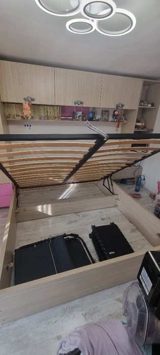 Pat 160/200 cu somiera rabatabila