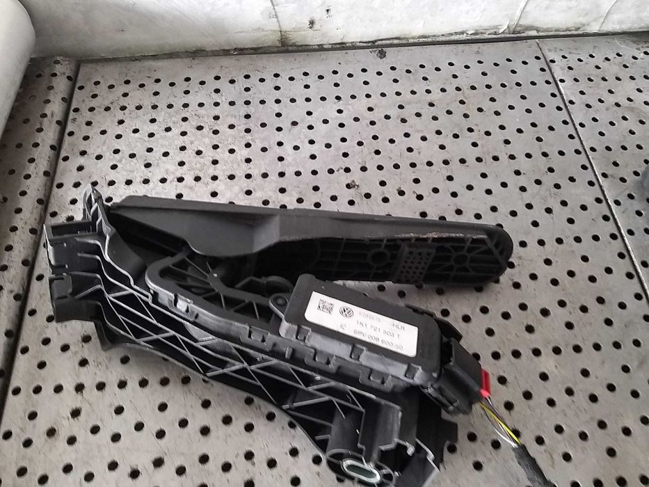 Pedala acceleratie vw golf 6 5k 1k1721503t 6pv00860050