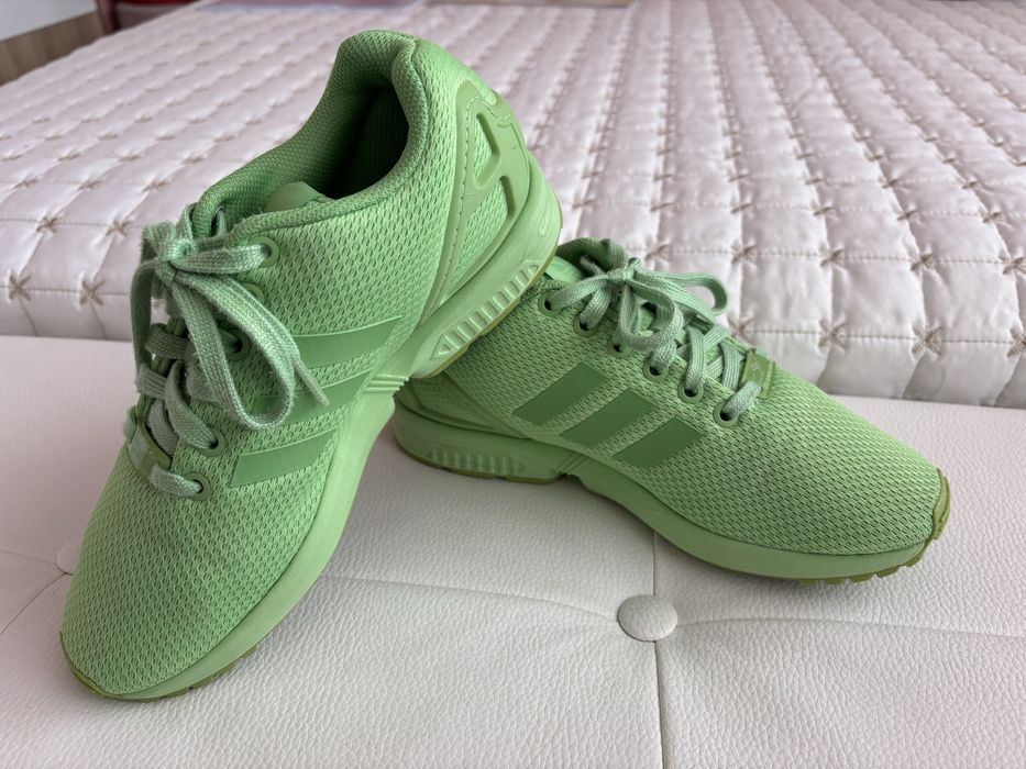 Дамски обувки номер 37 и 38