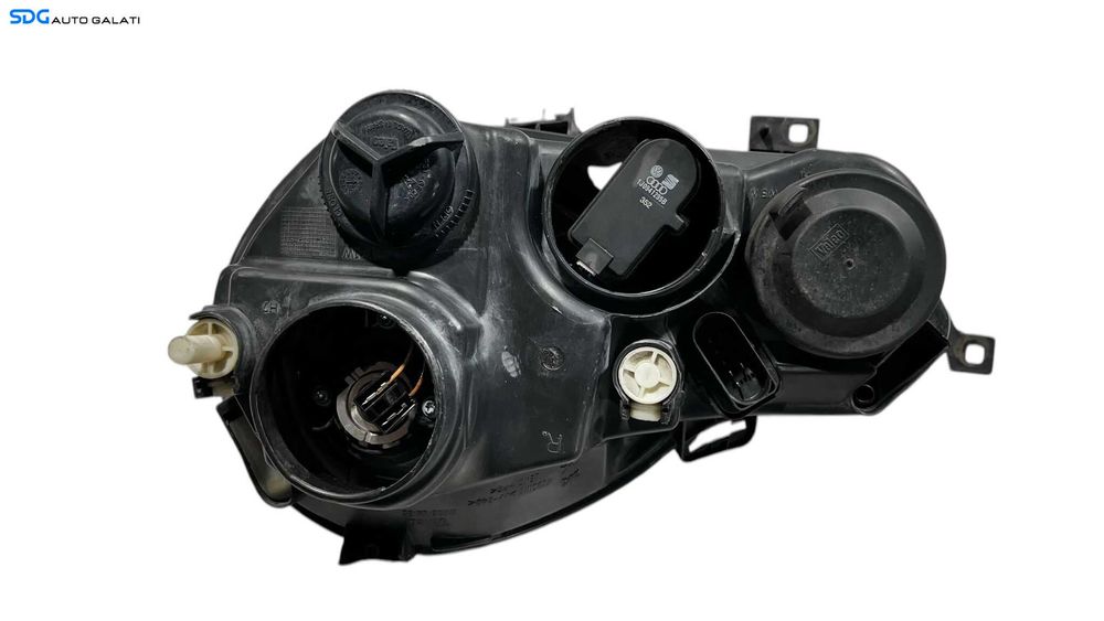 Far Dreapta FARA Xenon Volkswagen Polo 9N Break Variant Combi (Urechi Rupte) 2002 - 2008 [L5795]