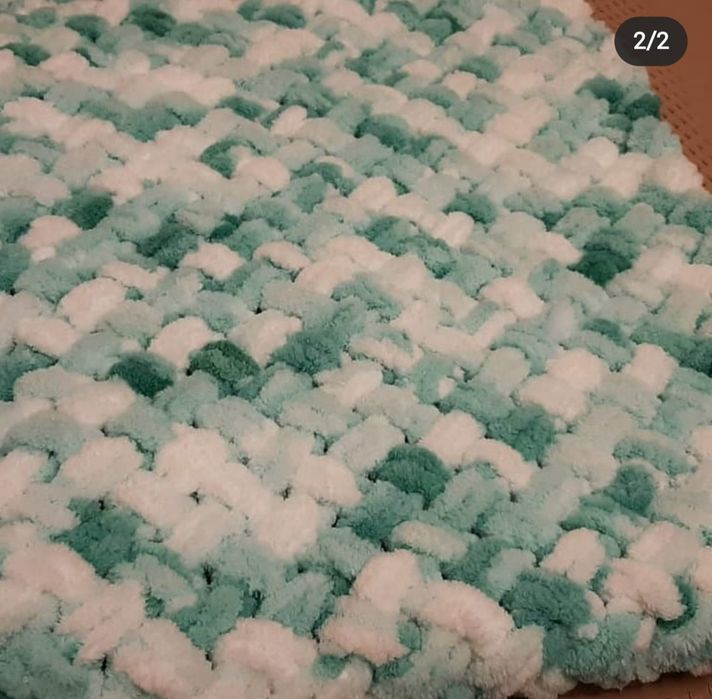 Подушки, игрушки амигуруми, пледы