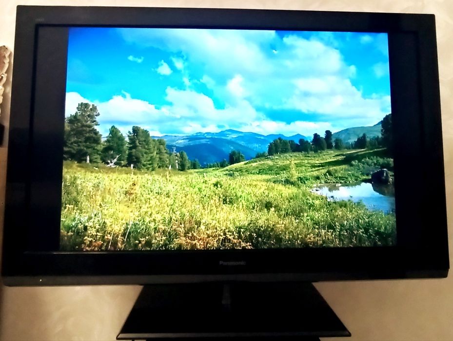 Продам телевизор Panasonic "Viera", 32 диагональ.