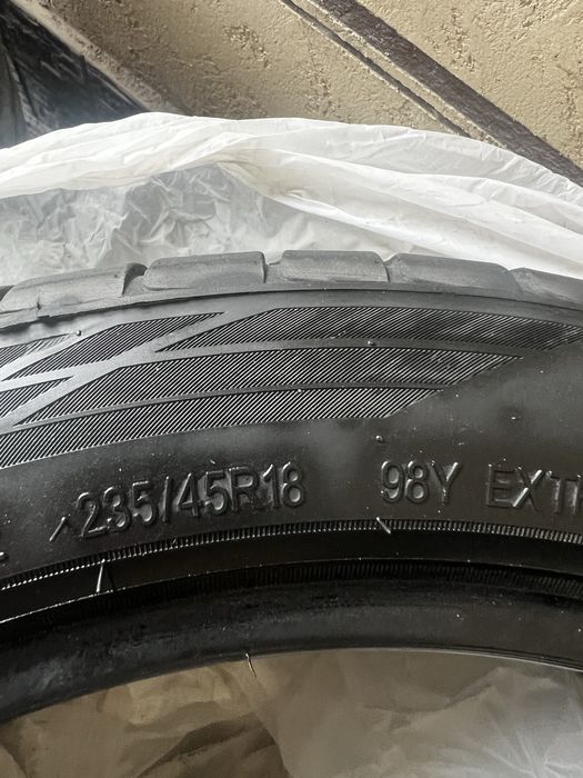 Авто шины.в комплекте