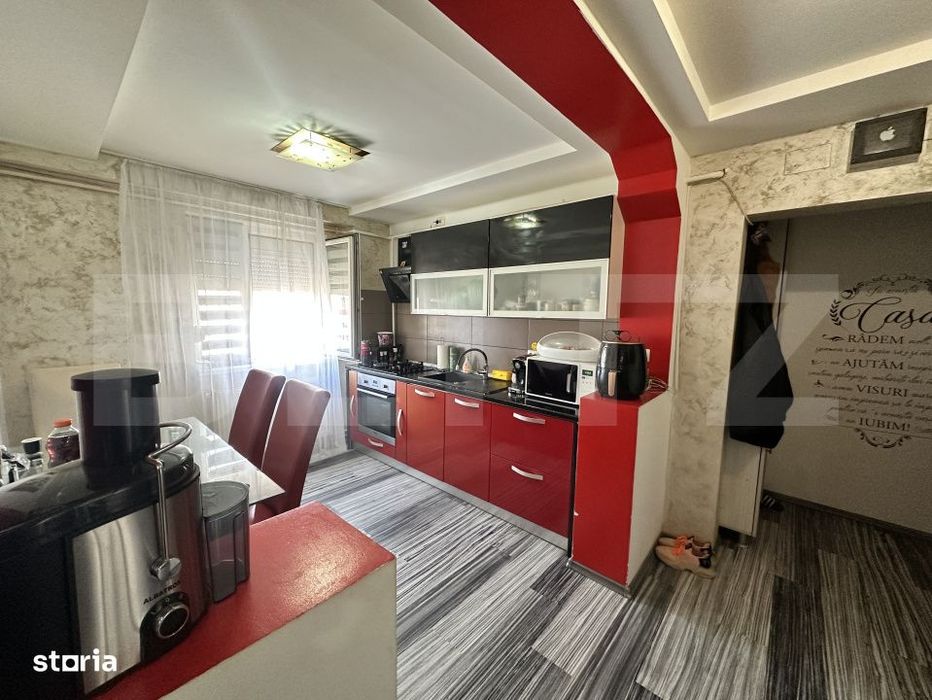 Apartament 3 camere, 68 mp, zona Dezrobirii
