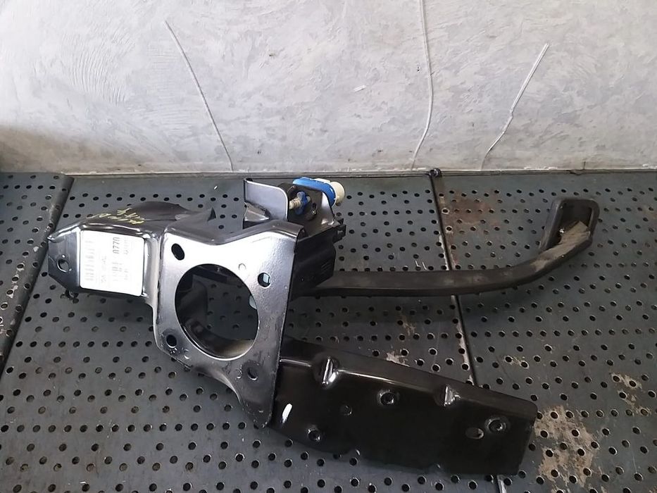 Pedala frana 2.0 tdci ford mondeo mk4 p7g9n2d094nc 7g9n2d094nc